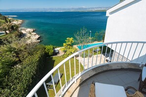 Villa, 5 Schlafzimmer | Balkon