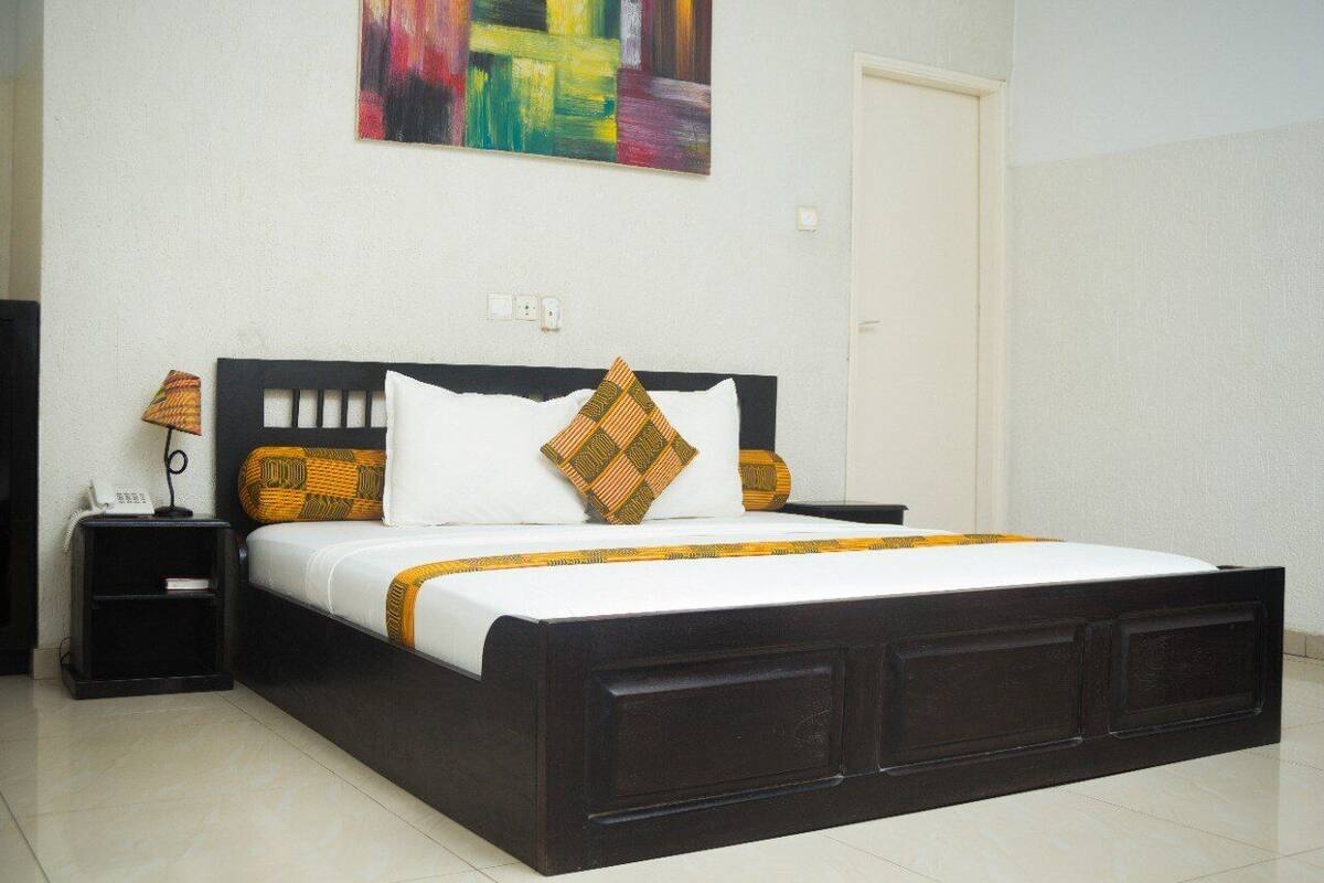 Tweepersoonskamer, 1 queensize bed, toegankelijk voor mindervaliden, niet-roken (Privilège) | Een bureau, gratis wifi, individueel gedecoreerd, beddengoed