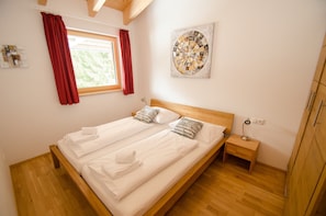 Apartment, 2 Bedrooms (Schmitten Finest Apartment - LEO) | Iron/ironing board, cribs/infant beds, free WiFi - Schmitten Finest Apartments (Zell am See)