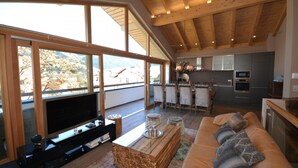 Apartment (Penthouse MANDALISA) | Living room | TV - Zell City Exclusive Lodges (Zell am See)