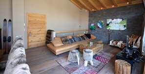 Apartment (Penthouse MANDALISA) | Wohnbereich | Fernseher