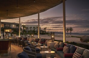 Restaurant - Four Seasons Resort Los Cabos at Costa Palmas (La Ribera)
