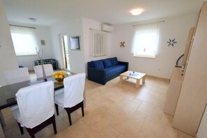 Apartment, 1 Bedroom (609 - Jelena) | Living room | Flat-screen TV - Apartments Ravlic (Punat)
