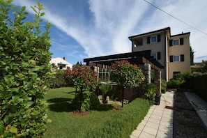 Exterior - Apartments Ravlic (Punat)