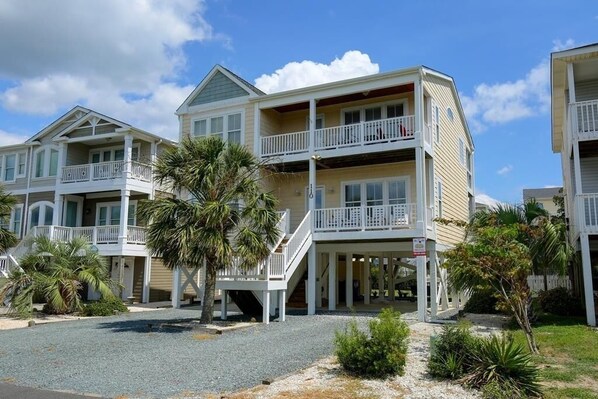 House, 4 Bedrooms | Exterior - Casa De La Playa 4 Bedroom Home by RedAwning (Supply)