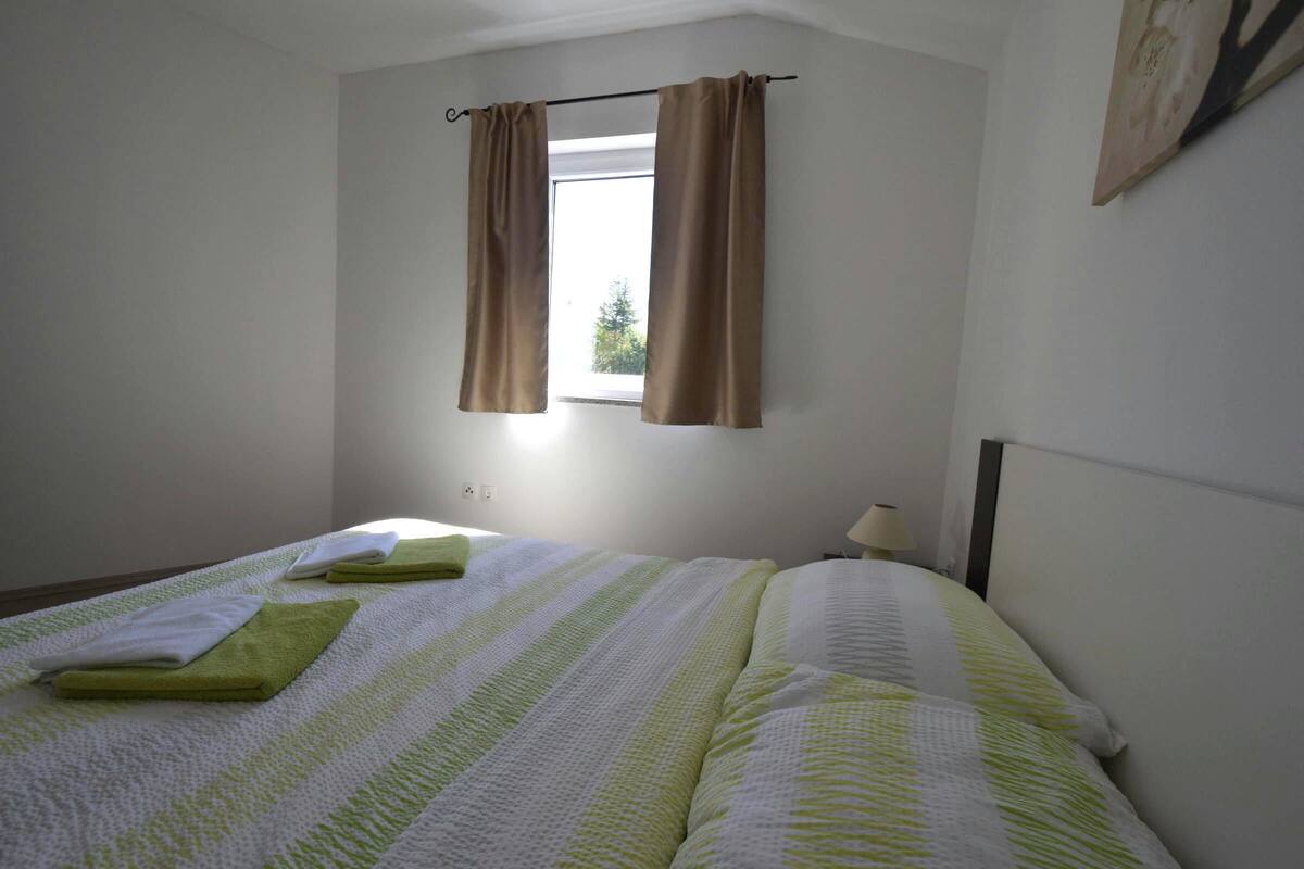 Apartment, 2 Bedrooms | 2 bedrooms, free WiFi, bed sheets