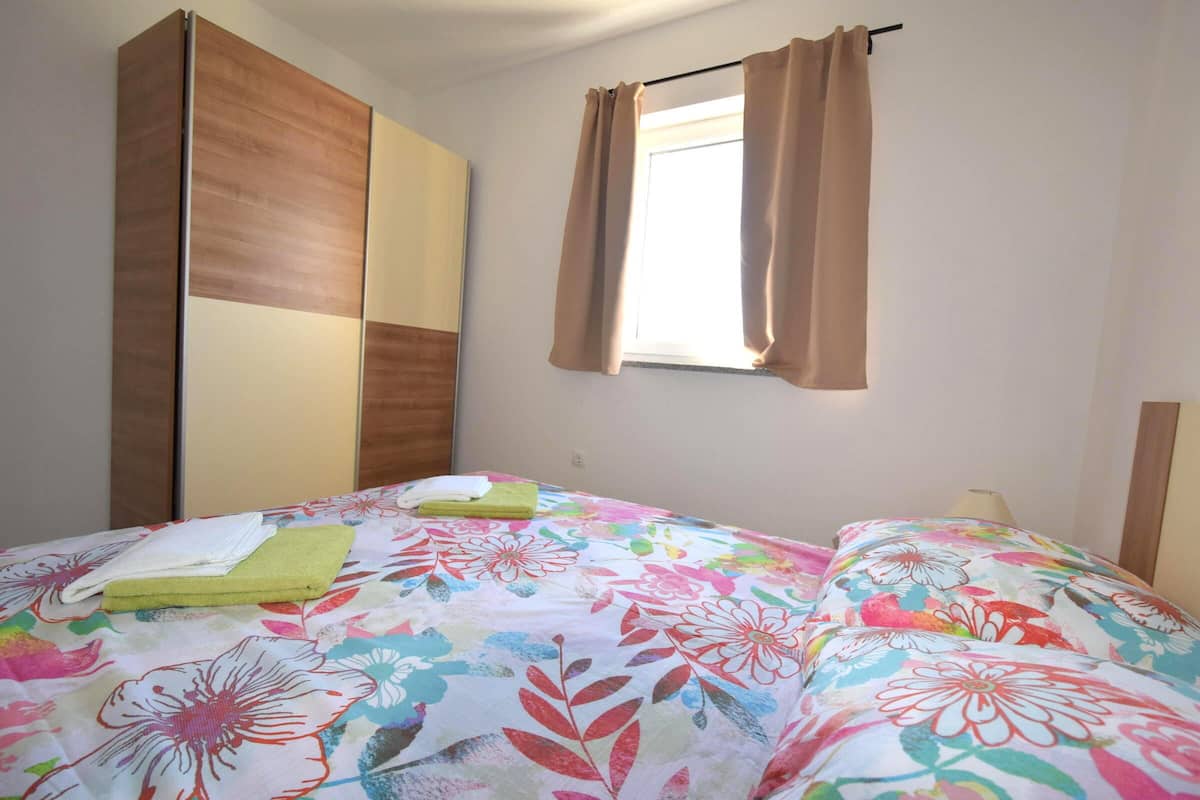 Apartment, 1 Bedroom | 2 bedrooms, free WiFi, bed sheets