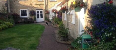 Double Room, Ensuite, Garden View | Exterior