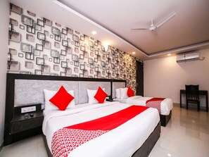 Standard Room - OYO 24943 Hotel Airport Zone Olive (New Delhi)