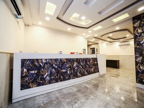 Reception - OYO 24943 Hotel Airport Zone Olive (New Delhi)