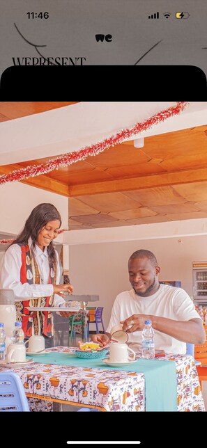 Lunch and dinner served, African cuisine - Iman's Hotel Daloa (Daloa)