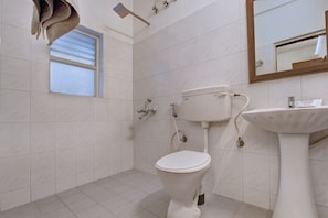 Free toiletries, towels