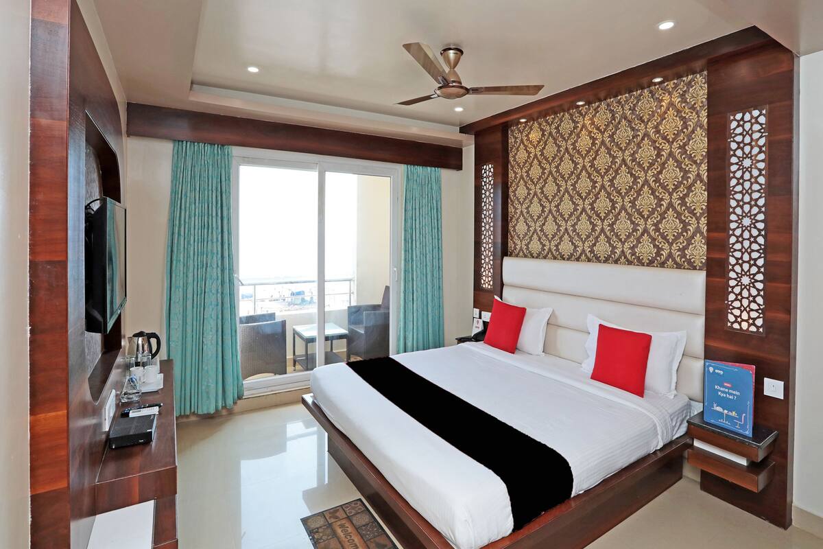 Deluxe Double or Twin Room, 1 King Bed