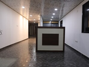 Reception - OYO 22440 Rachana Boarding And Lodging (Mangaluru)