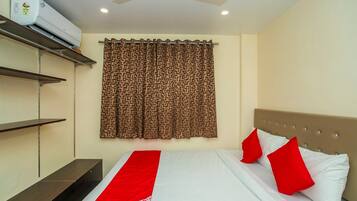 Habitación individual, 1 cama King size | Wifi gratis y ropa de cama