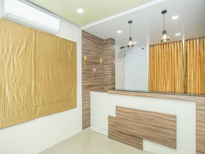 Reception - OYO 14424 Saarang Forever (Bengaluru)