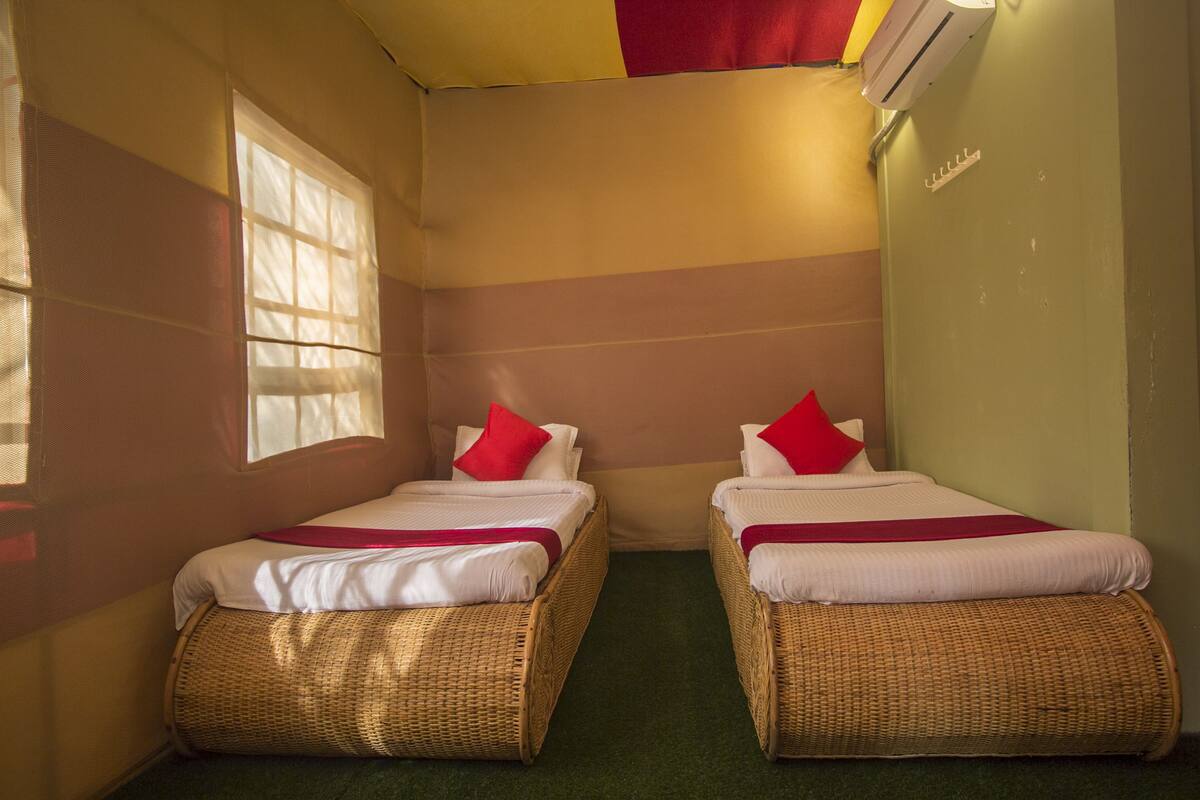 Suite, 1 King Bed | Free WiFi