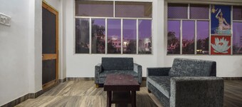 OYO 26659 Hotel Parmanand Garden