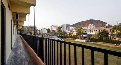 OYO 26659 Hotel Parmanand Garden