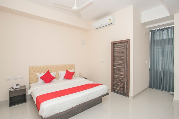 Standard Room | Free WiFi, bed sheets