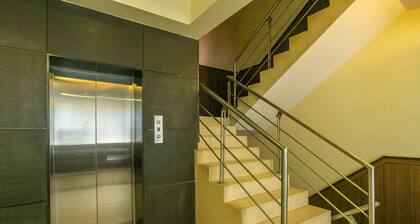 OYO 27859 Agi Dynasty Suites