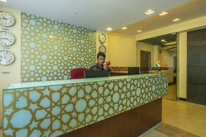 Reception - OYO 27859 Agi Dynasty Suites (Bengaluru)