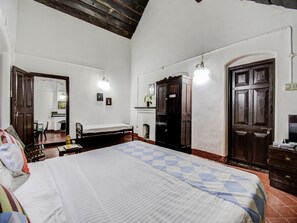 Standard Room - OYO 24136 Home Vintage Studio Madikeri (Madikeri)