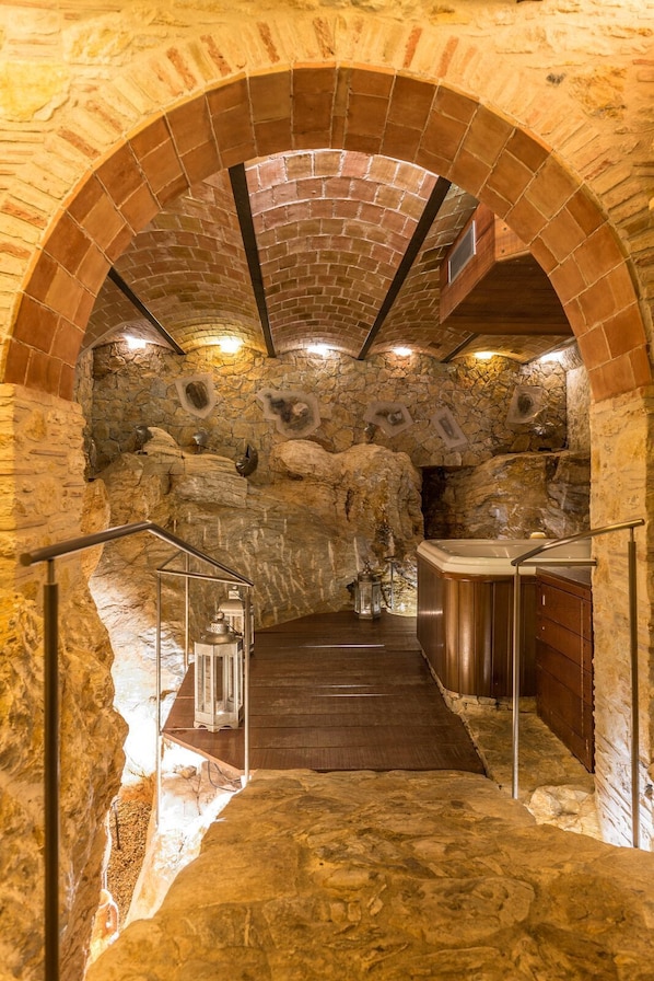 Hot tub, steam room - Sa Calma Hotel (Begur)