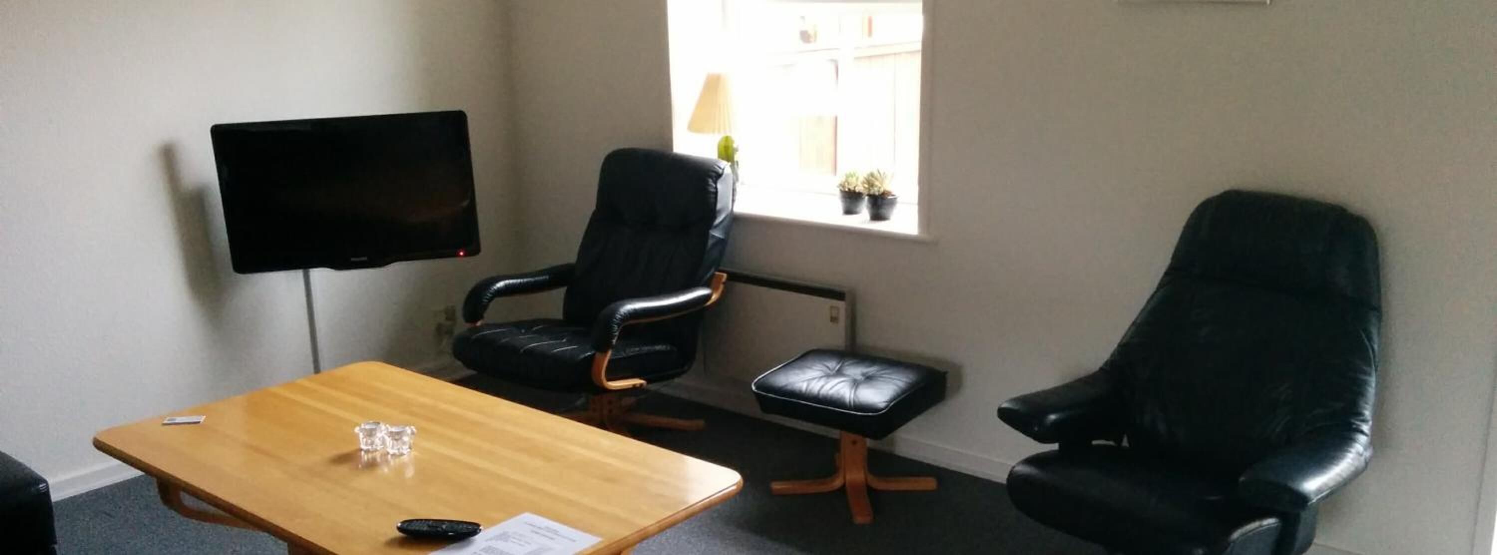 32-inch tv with satellite channels