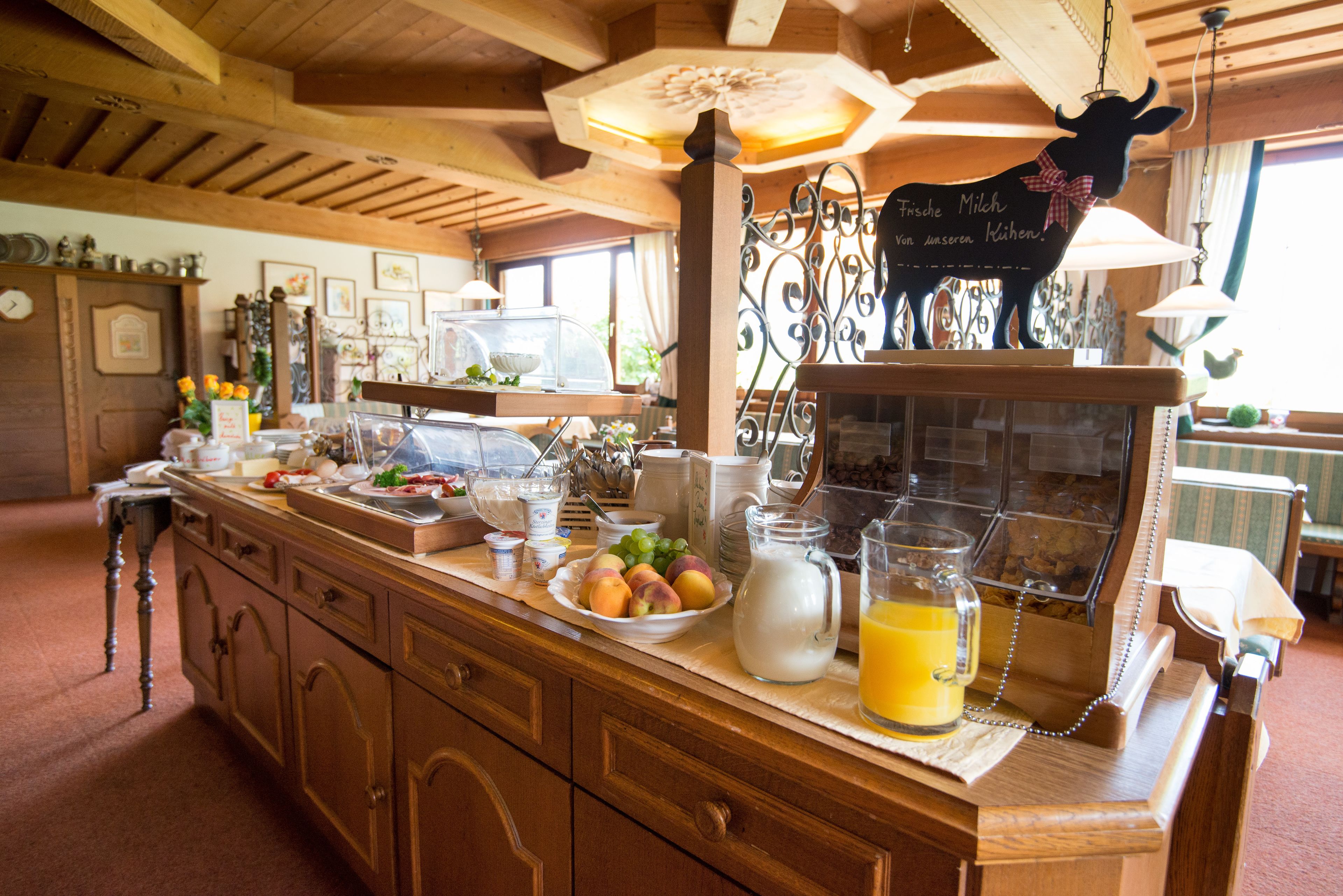 Daily buffet breakfast for a fee