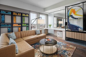 Premium bedding, in-room safe, desk, blackout curtains