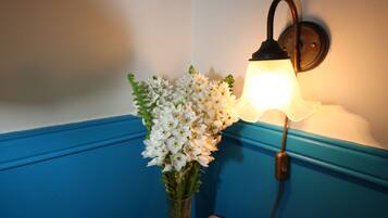 Doppelzimmer, 1 Doppelbett, Bergblick | Schreibtisch, Bettwäsche