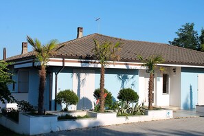 Fachada da propriedade