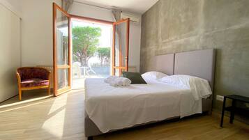 Down comforters, free WiFi, bed sheets