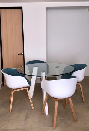 Condo Premium, varias camas, con acceso para personas discapacitadas, vista al jardín | Servicio a la habitación