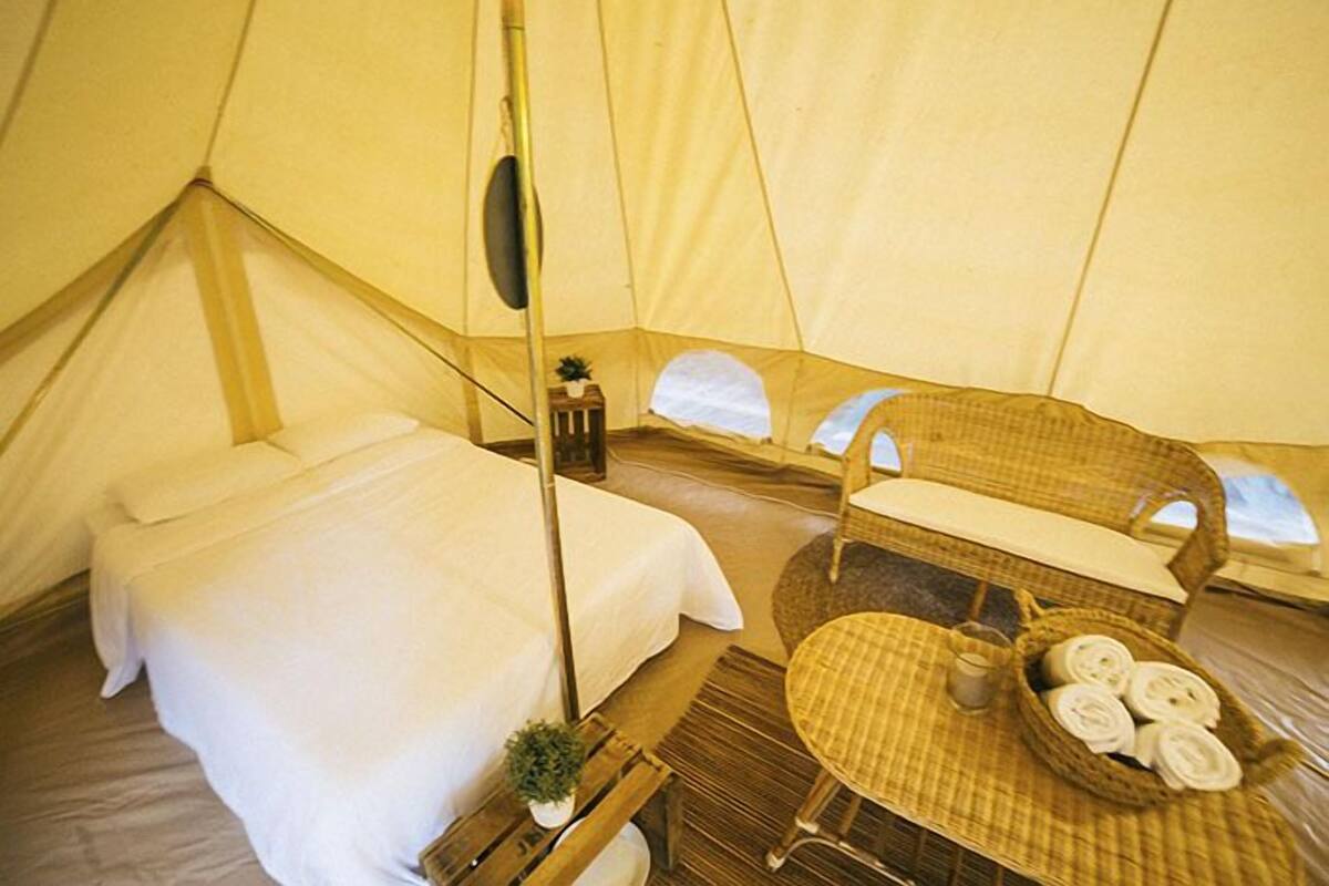 Zelt, Gemeinschaftsbad (Emperador - 1 Futon/Every 2 Occupants)