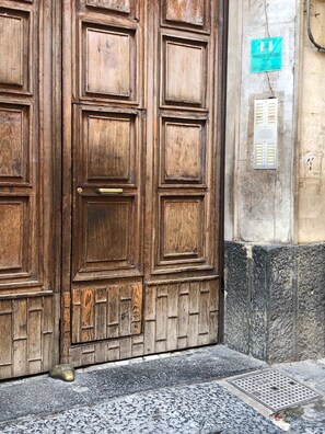 مدخل المنشأة