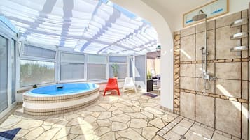 Villa, eigener Pool | Eigener Whirlpool