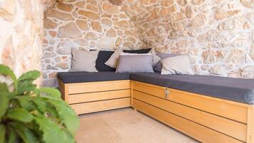 House, 2 Bedrooms | Terrace/patio