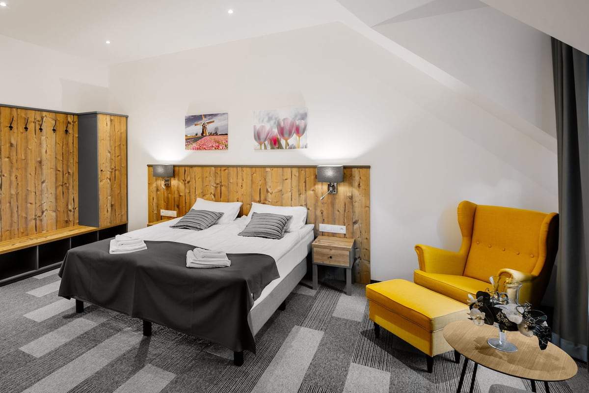 Suite, 1 Queen Bed, Non Smoking