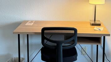 Suite – standard, 1 kingsize-seng, ikke-røyk | Teknologi