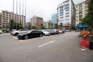Property grounds - Jin Li Hua Grand Hotel (Shaodong)
