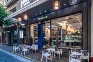 Free daily local cuisine breakfast - Chanion One Suites (Heraklion)