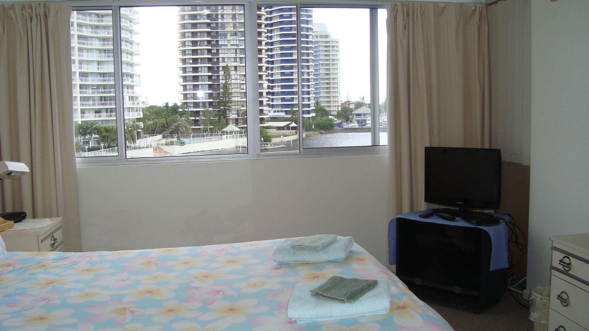 Arcadia - On the Broadwater — image 10