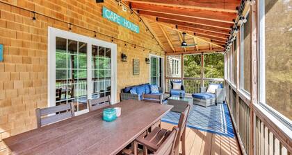 Viisi makuuhuonetta ja täysin varustettu pelihuone