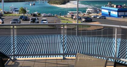 Quelle Vue HUSKISSON - Means What a View in French - The only place to stay