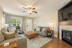 TV, fireplace, offices