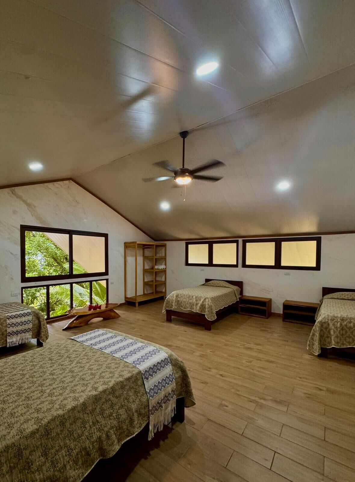 Wi-Fi gratuit, draps fournis