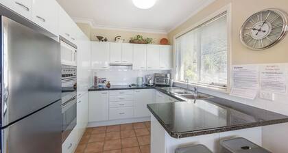 Slipways - river front holiday unit