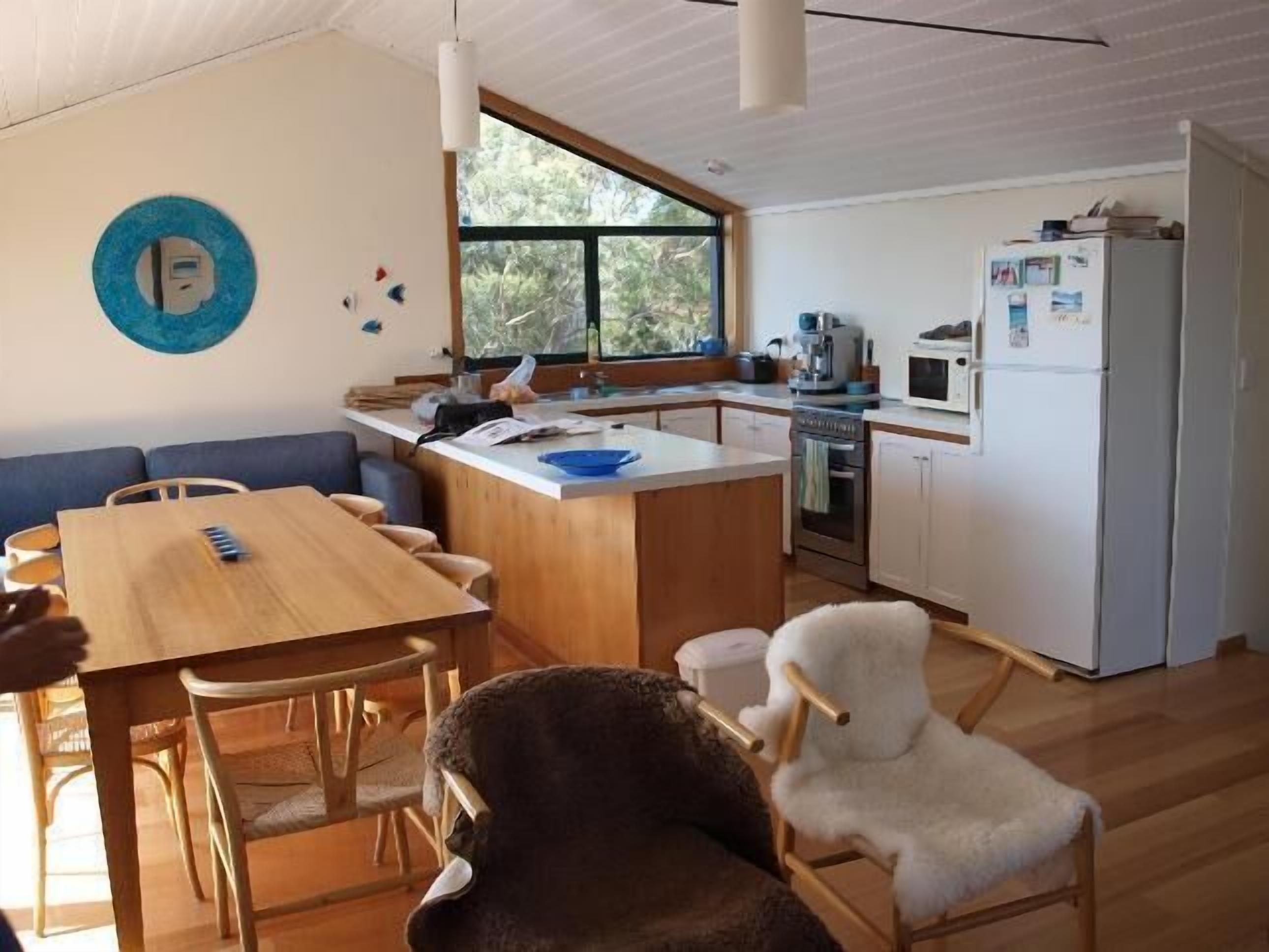 Gardens Road Beach House — image 3